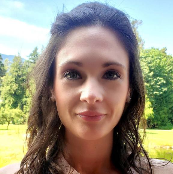 Meet your Posher, Tara - Picture 1 of 1